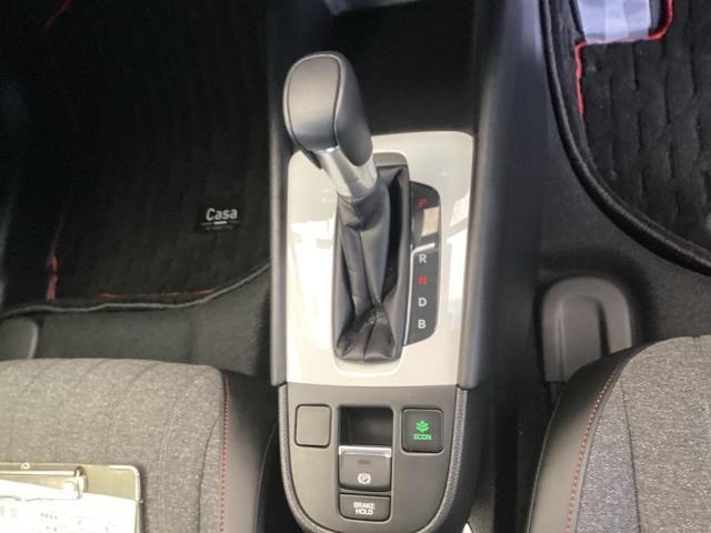 フィット e:HEVホーム20周年特別仕様車カーサ 純正ナビ フルセグ リアカメラ DVD シートヒーター 横滑り防止装置 ETC LEDヘッドライト スマキー オートクルーズコントロール サイドエアバック 盗難防止システム アイドリングストップ(17枚目)