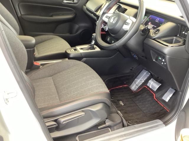 フィット e:HEVホーム20周年特別仕様車カーサ 純正ナビ フルセグ リアカメラ DVD シートヒーター 横滑り防止装置 ETC LEDヘッドライト スマキー オートクルーズコントロール サイドエアバック 盗難防止システム アイドリングストップ(21枚目)