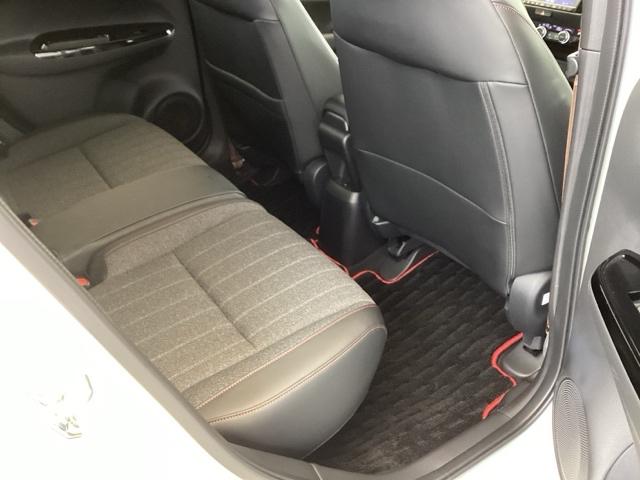 フィット e:HEVホーム20周年特別仕様車カーサ 純正ナビ フルセグ リアカメラ DVD シートヒーター 横滑り防止装置 ETC LEDヘッドライト スマキー オートクルーズコントロール サイドエアバック 盗難防止システム アイドリングストップ(22枚目)