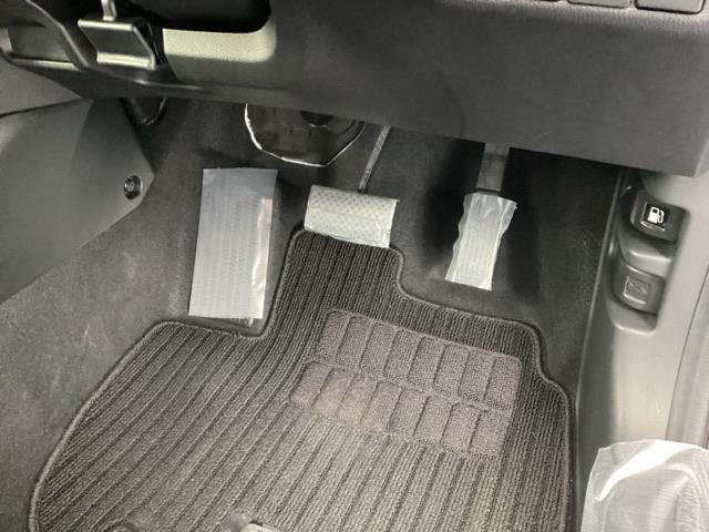 フィット １３Ｇ・Ｌパッケージ　軽減ブレーキ　盗難警報装置　Ｂカメ　Ｓキー　フルオートエアコン　リモコンキー　サイドＳＲＳ　横滑り防止機能　エアバック　ＥＴＣ付き　ドラレコ　パワーウィンド　Ｗエアバッグ　ＡＢＳ（29枚目）