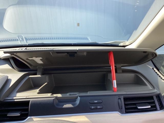 フリード Ｇ・ホンダセンシング　メモリーナビ　ドラレコ　ＥＴＣ　リアカメラ　Ｆセグ　追突被害軽減ブレーキ　ｉストップ　Ｗエアバッグ　パワーウィンドウ　アクティブクルーズコントロール　スマートキ　カラーバックモニター　ＶＳＡ　エアコン（33枚目）