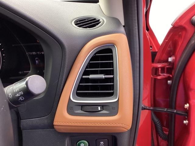 ヴェゼル ハイブリッドＺ・ホンダセンシング　メモリーナビ　ドラレコ　ＥＴＣ　リアカメラ　レーダーサポート　ＤＶＤ再生機能　整備記録簿　横滑り防止システム　バックアイカメラ　盗難防止装置　フルセ　シートヒーター付　スマ－トキ－　ＥＣＯモード（30枚目）