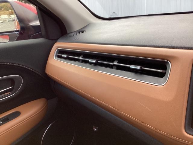 ヴェゼル ハイブリッドＺ・ホンダセンシング　メモリーナビ　ドラレコ　ＥＴＣ　リアカメラ　レーダーサポート　ＤＶＤ再生機能　整備記録簿　横滑り防止システム　バックアイカメラ　盗難防止装置　フルセ　シートヒーター付　スマ－トキ－　ＥＣＯモード（31枚目）