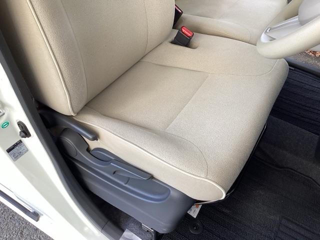 ムーヴキャンバス ＧメイクアップＳＡＩＩ　メモリーナビ　両側電動スライドドア　両側自動スライドドア　ナビ＆ＴＶ　衝突回避支援　地デジＴＶ　リアカメラ　ＡＡＣ　キーフリーキー　プッシュスタートスマートキー　ＬＥＤ　Ｗエアバック　イモビ　パワステ（53枚目）