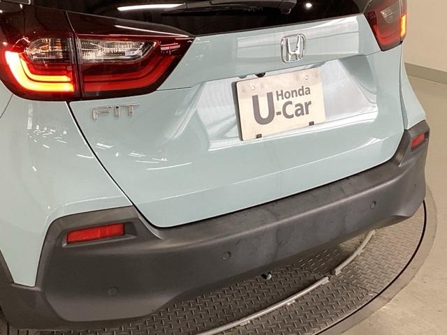 フィット クロスター　純正メモリーナビ　リアカメラ　ＥＴＣ　パーキングセンサー　地デジ　Ｂカメ　スマートキ　ナビＴＶ　Ａストップ　ＵＳＢ　カーテンエアバッグ　クルーズコントロール　オートエアコン　パワステ　記録簿　ＶＳＡ（29枚目）