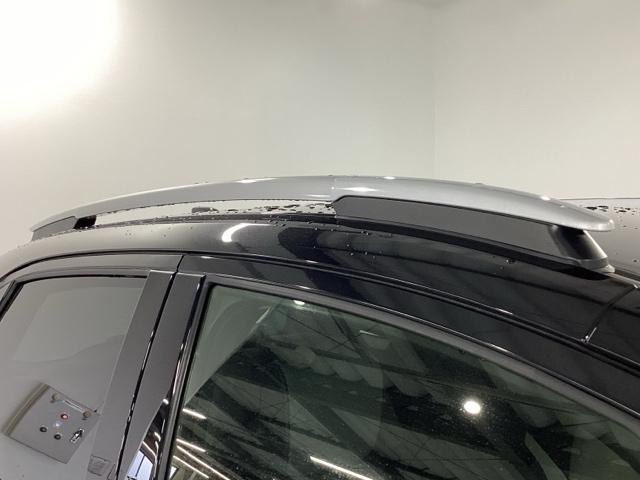 フィット クロスター　純正メモリーナビ　リアカメラ　ＥＴＣ　パーキングセンサー　地デジ　Ｂカメ　スマートキ　ナビＴＶ　Ａストップ　ＵＳＢ　カーテンエアバッグ　クルーズコントロール　オートエアコン　パワステ　記録簿　ＶＳＡ（33枚目）