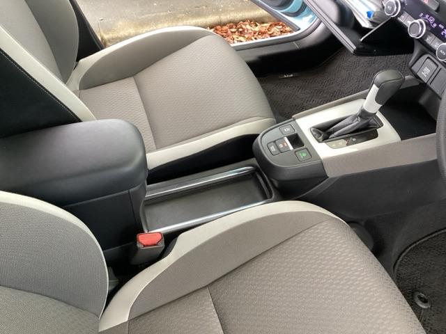 フィット クロスター　純正メモリーナビ　リアカメラ　ＥＴＣ　パーキングセンサー　地デジ　Ｂカメ　スマートキ　ナビＴＶ　Ａストップ　ＵＳＢ　カーテンエアバッグ　クルーズコントロール　オートエアコン　パワステ　記録簿　ＶＳＡ（41枚目）