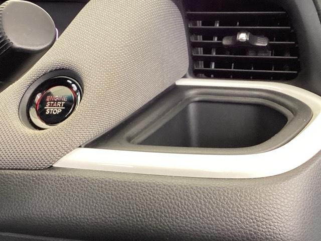 フィット クロスター　純正メモリーナビ　リアカメラ　ＥＴＣ　パーキングセンサー　地デジ　Ｂカメ　スマートキ　ナビＴＶ　Ａストップ　ＵＳＢ　カーテンエアバッグ　クルーズコントロール　オートエアコン　パワステ　記録簿　ＶＳＡ（45枚目）