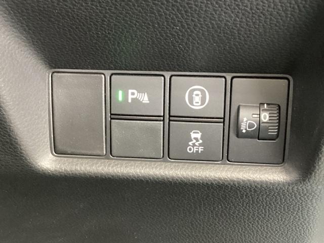 フィット クロスター　純正メモリーナビ　リアカメラ　ＥＴＣ　パーキングセンサー　地デジ　Ｂカメ　スマートキ　ナビＴＶ　Ａストップ　ＵＳＢ　カーテンエアバッグ　クルーズコントロール　オートエアコン　パワステ　記録簿　ＶＳＡ（46枚目）