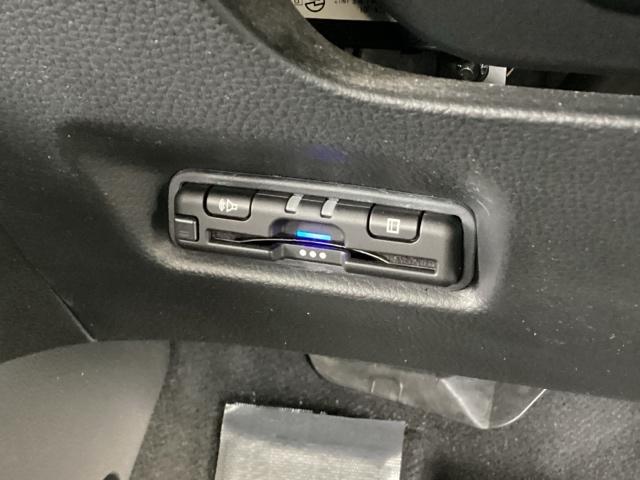 フィット クロスター　純正メモリーナビ　リアカメラ　ＥＴＣ　パーキングセンサー　地デジ　Ｂカメ　スマートキ　ナビＴＶ　Ａストップ　ＵＳＢ　カーテンエアバッグ　クルーズコントロール　オートエアコン　パワステ　記録簿　ＶＳＡ（47枚目）