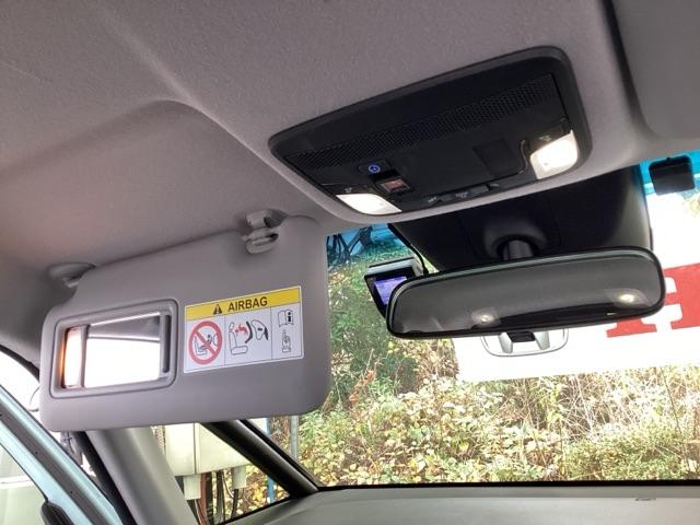 フィット クロスター　純正メモリーナビ　リアカメラ　ＥＴＣ　パーキングセンサー　地デジ　Ｂカメ　スマートキ　ナビＴＶ　Ａストップ　ＵＳＢ　カーテンエアバッグ　クルーズコントロール　オートエアコン　パワステ　記録簿　ＶＳＡ（48枚目）