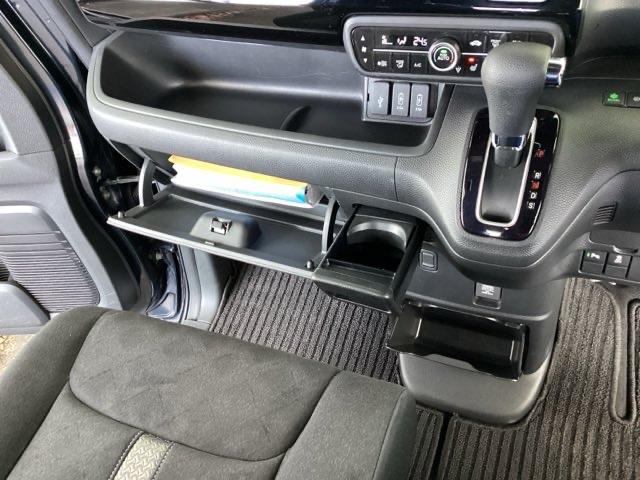 Ｎ－ＢＯＸカスタム Ｌ　純正メモリーナビ　ドラレコ　リアカメラ　サイドエアバッグ　ナビＴＶ　Ａストップ　シートヒータ　ベンチシート　点検記録簿　キーフリーシステム　ＬＥＤライト　クルーズコントロール　ＡＣ　ＤＶＤ視聴可能（40枚目）