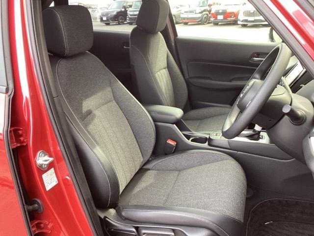 フィット ホーム　純正ナビ　ＬＥＤヘッドライト　衝突軽減　リアカメラ　ソナー　ＵＳＢ接続　ＡＡＣ　横滑り防止機能　サイドエアバック　オートライト　ＬＥＤライト　クルーズコントロール　パワーウィンドウ　スマキー　ＡＢＳ（19枚目）