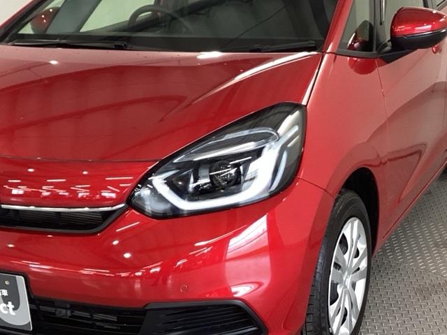 フィット ホーム　純正ナビ　ＬＥＤヘッドライト　衝突軽減　リアカメラ　ソナー　ＵＳＢ接続　ＡＡＣ　横滑り防止機能　サイドエアバック　オートライト　ＬＥＤライト　クルーズコントロール　パワーウィンドウ　スマキー　ＡＢＳ（27枚目）