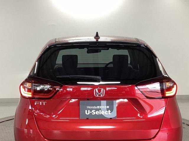 フィット ホーム　純正ナビ　ＬＥＤヘッドライト　衝突軽減　リアカメラ　ソナー　ＵＳＢ接続　ＡＡＣ　横滑り防止機能　サイドエアバック　オートライト　ＬＥＤライト　クルーズコントロール　パワーウィンドウ　スマキー　ＡＢＳ（31枚目）