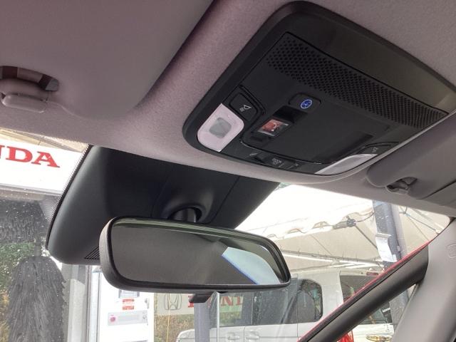 フィット ホーム　純正ナビ　ＬＥＤヘッドライト　衝突軽減　リアカメラ　ソナー　ＵＳＢ接続　ＡＡＣ　横滑り防止機能　サイドエアバック　オートライト　ＬＥＤライト　クルーズコントロール　パワーウィンドウ　スマキー　ＡＢＳ（43枚目）