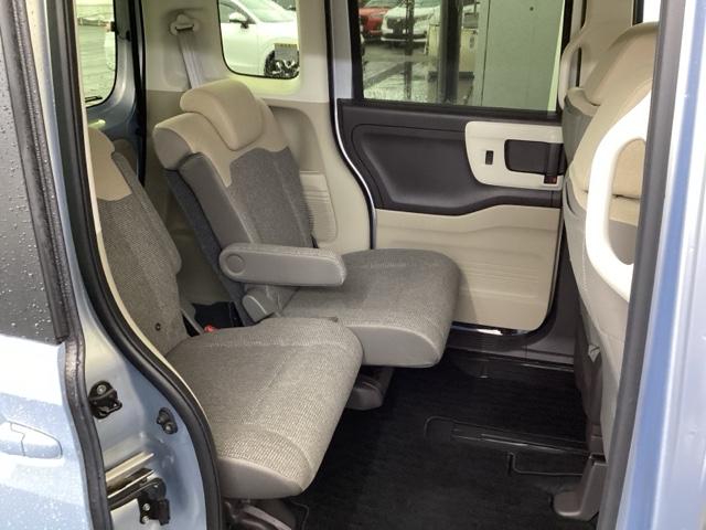 �X���C�h���A�V�[�g�ł��I���A�V�[�g�́A�X���C�h�ł��A���N���C�j���O���ł��܂��I�܂��A��������a�炰�郍�[���T���V�F�C�h���t���Ă��܂��B�܂��A���A�V�[�g���ʂ𒵂ˏグ�鎖���ł��܂��B