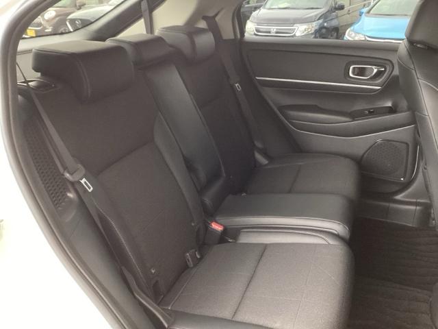 ヴェゼル e:HEVZ 純正ナビ フルセグ リアカメラ 衝突回避支援ブレーキ機能 スマキ Pトランク フルオートエアコン Dレコ エアバッグ 両席エアバック Rカメ パワーウィンドウ LEDランプ ソナー クルーズC USB(20枚目)