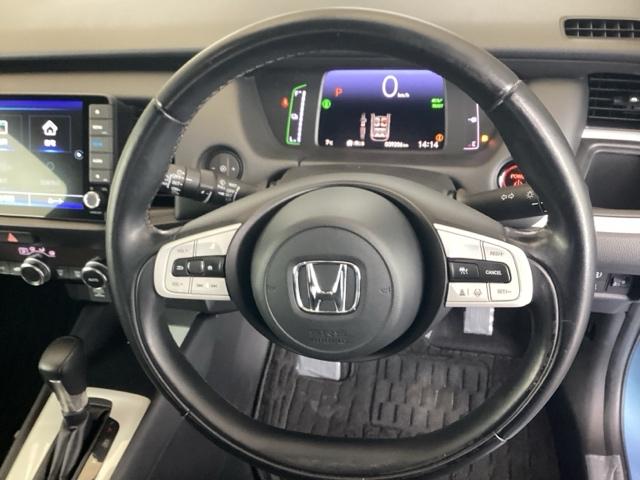 ��ɂȂ��ފ��o�̃X�e�A�����O�ł��B�����S�n�A�f�U�C�����A���쐫�ɂ���������A�C�e���ł��B