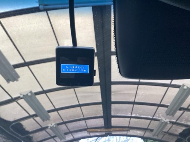 ���S�̃h���C�u���T�|�[�g����y�h�����R�z��؂ȏu�Ԃ���������L�^���A������̎��ɂ������鑕���ł��B