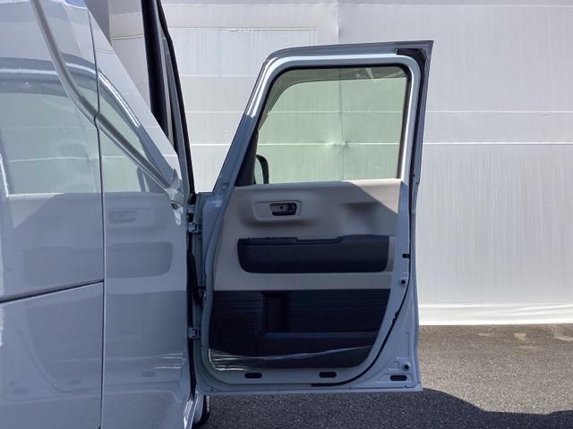 Ｎ－ＢＯＸ ベースグレード　アイスト　セキュリティアラーム　地デジＴＶ　誤発信抑制機能　キーレスエントリー　前席シートヒーター　ＵＳＢポート　バックカメラ付　禁煙　スマートキ　運転席エアバッグ　パワーステアリング（27枚目）