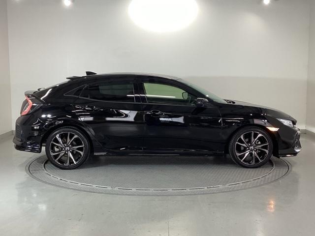 �y�Z�L�����e�B�A���[���z�ԗ��̓����s���N����h�~���邽�߂̌x�����u���t���Ă��܂��B�x������n�U�[�h�����v�̓_�łŎ��͂Ɉُ��m�点�Ă���܂�