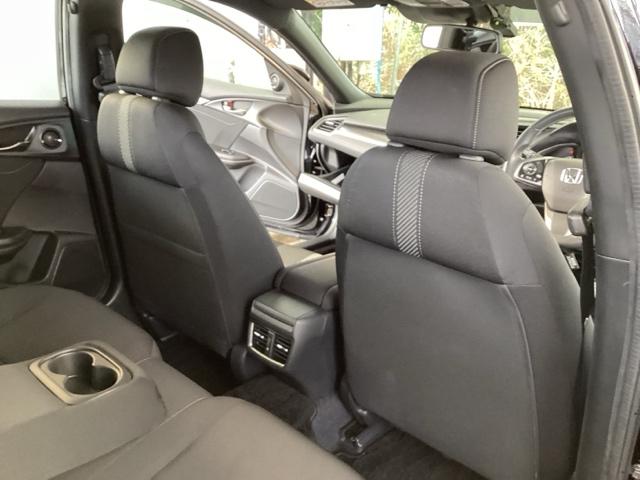 ���A�ȃG�A�R���́A�㕔���Ȃ̉��K�������コ���܂��B