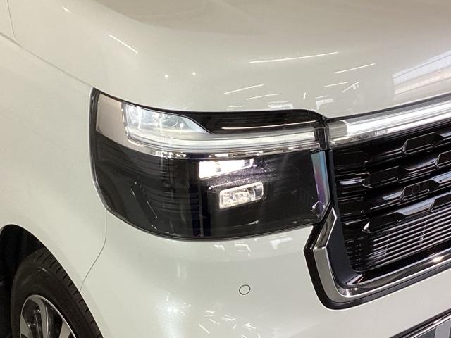 Ｎ－ＢＯＸカスタム ベースグレード　純正メモリーナビ　ドラレコ　リアカメラ　Ｐソナー　ナビテレビ　レーダーブレーキサポート　ＥＴＣ装備　定期点検記録簿　地デジ対応　サイドエアバック　Ｓヒータ　スマートキー＆プッシュスタート　横滑り防止（22枚目）