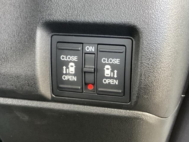 Ｎ－ＢＯＸカスタム ベースグレード　純正メモリーナビ　ドラレコ　リアカメラ　Ｐソナー　ナビテレビ　レーダーブレーキサポート　ＥＴＣ装備　定期点検記録簿　地デジ対応　サイドエアバック　Ｓヒータ　スマートキー＆プッシュスタート　横滑り防止（42枚目）