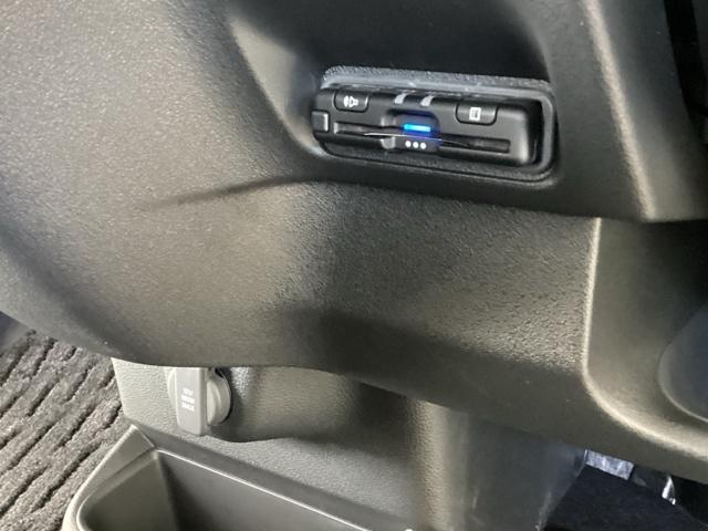 Ｎ－ＢＯＸカスタム ベースグレード　純正メモリーナビ　ドラレコ　リアカメラ　Ｐソナー　ナビテレビ　レーダーブレーキサポート　ＥＴＣ装備　定期点検記録簿　地デジ対応　サイドエアバック　Ｓヒータ　スマートキー＆プッシュスタート　横滑り防止（44枚目）