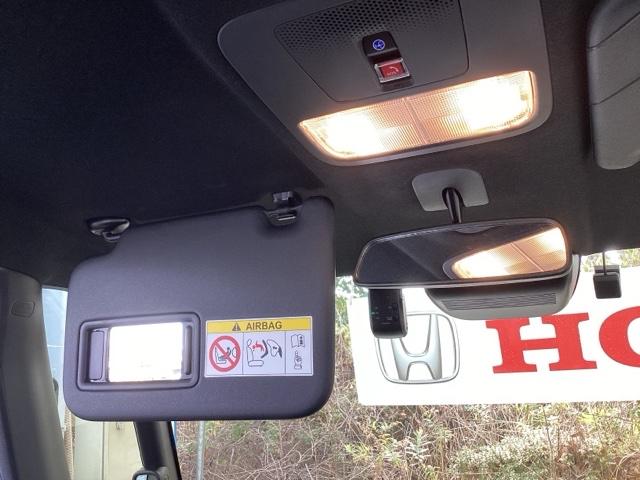 Ｎ－ＢＯＸカスタム ベースグレード　純正メモリーナビ　ドラレコ　リアカメラ　Ｐソナー　ナビテレビ　レーダーブレーキサポート　ＥＴＣ装備　定期点検記録簿　地デジ対応　サイドエアバック　Ｓヒータ　スマートキー＆プッシュスタート　横滑り防止（45枚目）