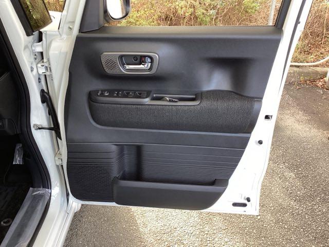 Ｎ－ＢＯＸカスタム ベースグレード　純正メモリーナビ　ドラレコ　リアカメラ　Ｐソナー　ナビテレビ　レーダーブレーキサポート　ＥＴＣ装備　定期点検記録簿　地デジ対応　サイドエアバック　Ｓヒータ　スマートキー＆プッシュスタート　横滑り防止（52枚目）