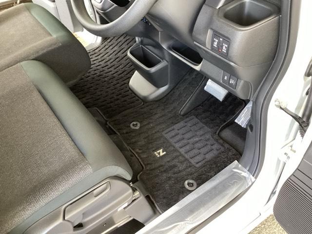 Ｎ－ＢＯＸカスタム ベースグレード　純正メモリーナビ　ドラレコ　リアカメラ　Ｐソナー　ナビテレビ　レーダーブレーキサポート　ＥＴＣ装備　定期点検記録簿　地デジ対応　サイドエアバック　Ｓヒータ　スマートキー＆プッシュスタート　横滑り防止（53枚目）