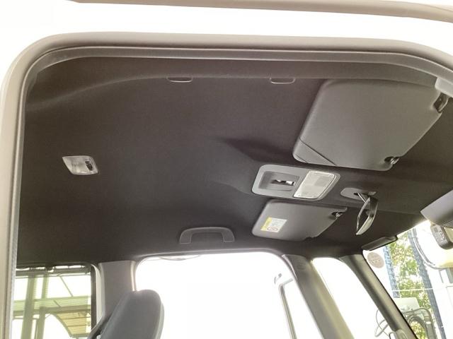 Ｎ－ＢＯＸカスタム ベースグレード　純正メモリーナビ　ドラレコ　リアカメラ　Ｐソナー　ナビテレビ　レーダーブレーキサポート　ＥＴＣ装備　定期点検記録簿　地デジ対応　サイドエアバック　Ｓヒータ　スマートキー＆プッシュスタート　横滑り防止（54枚目）