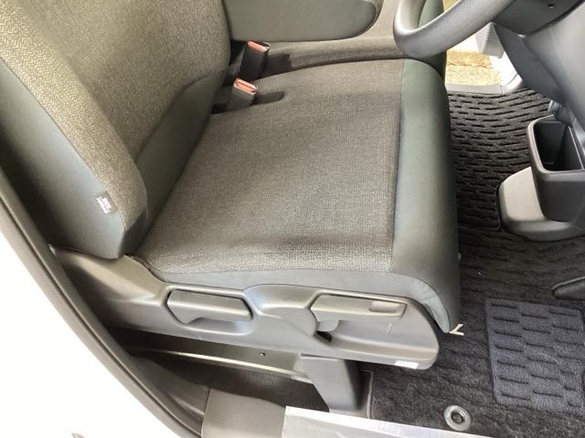 Ｎ－ＢＯＸカスタム ベースグレード　純正メモリーナビ　ドラレコ　リアカメラ　Ｐソナー　ナビテレビ　レーダーブレーキサポート　ＥＴＣ装備　定期点検記録簿　地デジ対応　サイドエアバック　Ｓヒータ　スマートキー＆プッシュスタート　横滑り防止（57枚目）