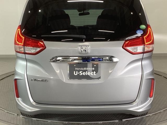 フリード Ｇ・ホンダセンシング　純正ナビ　フルセグ　リアカメラ　スマートキーＰスタート　ＵＳＢ入力　盗難防止システム　横滑防止装置　ＬＥＤランプ　ナビＴＶ　クルコン　パワーウインド　ウォークスルー　ＤＶＤ再生機能　エアバック　ＡＢＳ（32枚目）