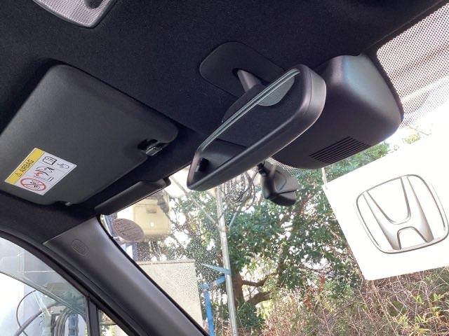 N-WGNカスタム Lホンダセンシング 純正メモリーナビ ドラレコ リアカメラ コーナーセンサ 横滑り防止機能 盗難防止システム Aライト パワーステアリング サイドエアバッグ フルオートエアコン バックカメラ ETC車載器 DVD ABS(10枚目)