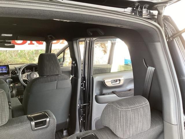 N-WGNカスタム Lホンダセンシング 純正メモリーナビ ドラレコ リアカメラ コーナーセンサ 横滑り防止機能 盗難防止システム Aライト パワーステアリング サイドエアバッグ フルオートエアコン バックカメラ ETC車載器 DVD ABS(62枚目)