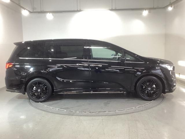 オデッセイハイブリッド ｅ：ＨＥＶアブソルート・ＥＸブラックエディション　純正ナビ　フルセグ　リアカメラ　パノラミックビューモニター　オートエアコン　ＥＴＣ装備　シートヒータ　Ｗエアコン　アイドリングストップ　Ｄレコ　フロントカメラ　盗難防止システム　ＤＶＤ再生可　Ｂカメラ（32枚目）