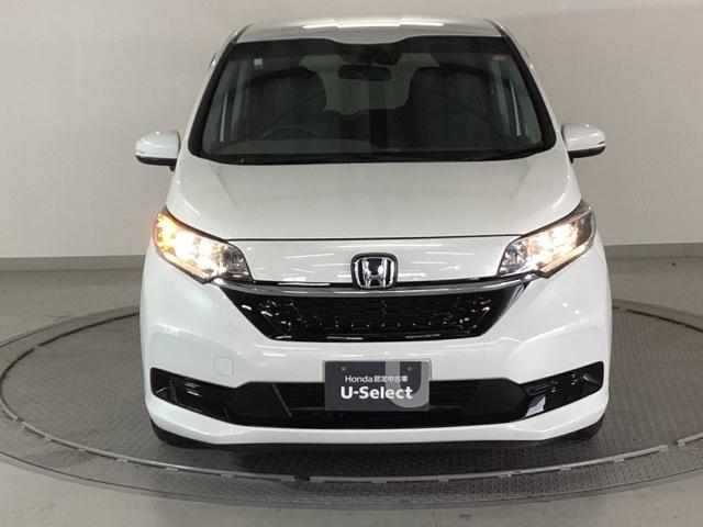 フリード Ｇ・ホンダセンシング　純正ナビ　フルセグ　６人乗り　Ｗ電動ドア　キーフリ　スマートキーシステム　イモビ　ＵＳＢポート　カラーバックモニター　横滑防止装置　エアコン　クルコン　パワーウィンドウ　ＳＲＳ　ＤＶＤ再生機能　ＡＢＳ（6枚目）