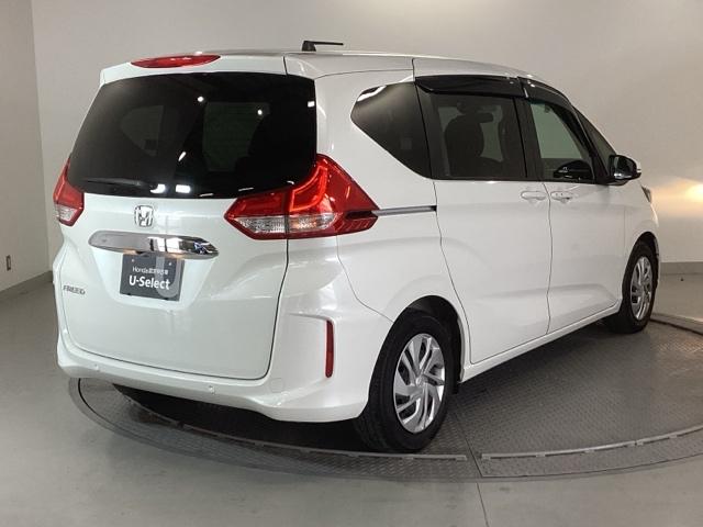 フリード Ｇ・ホンダセンシング　純正ナビ　フルセグ　６人乗り　Ｗ電動ドア　キーフリ　スマートキーシステム　イモビ　ＵＳＢポート　カラーバックモニター　横滑防止装置　エアコン　クルコン　パワーウィンドウ　ＳＲＳ　ＤＶＤ再生機能　ＡＢＳ（8枚目）