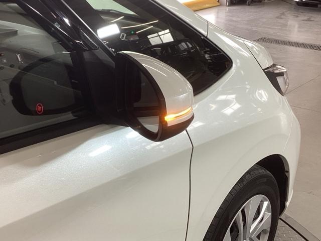 フリード Ｇ・ホンダセンシング　純正ナビ　フルセグ　６人乗り　Ｗ電動ドア　キーフリ　スマートキーシステム　イモビ　ＵＳＢポート　カラーバックモニター　横滑防止装置　エアコン　クルコン　パワーウィンドウ　ＳＲＳ　ＤＶＤ再生機能　ＡＢＳ（30枚目）