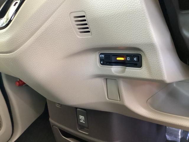 Ｎ－ＢＯＸ Ｇホンダセンシング　ナビ　Ｒカメラ　ブルートゥース　ＣＤ　プリクラッシュセーフティー　記録簿あり　キーレススタートシステム　バックカメ　ＰＷ　スマートキープッシュスタート　両側手動スライドドア　パワーステアリング　ＥＴＣ（13枚目）