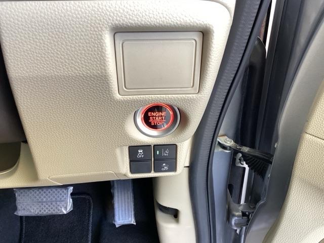 Ｎ－ＢＯＸ Ｇホンダセンシング　ナビ　Ｒカメラ　ブルートゥース　ＣＤ　プリクラッシュセーフティー　記録簿あり　キーレススタートシステム　バックカメ　ＰＷ　スマートキープッシュスタート　両側手動スライドドア　パワーステアリング　ＥＴＣ（22枚目）