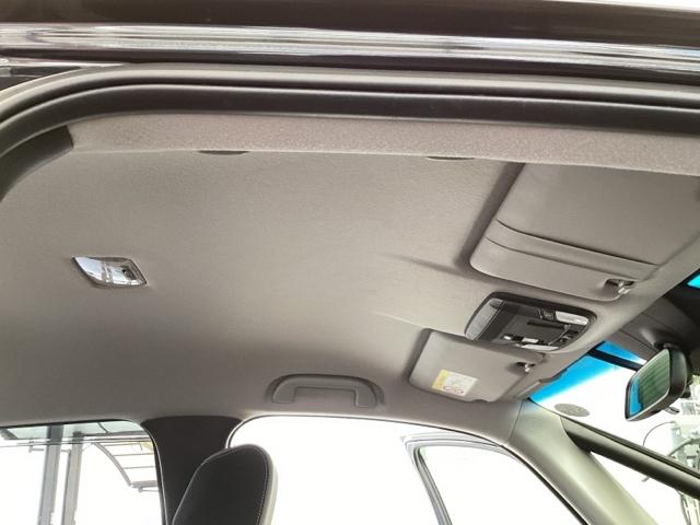 フィット ネス　純正メモリーナビ　ドラレコ　リアカメラ　パーキングセンサー　クルコン　衝突軽減ブレーキ　ＬＥＤライト　ＤＶＤ　Ｂカメラ　ＶＳＡ　フルセグ　カーテンエアバック　アイドリングストップ　キーレス　スマキー（56枚目）