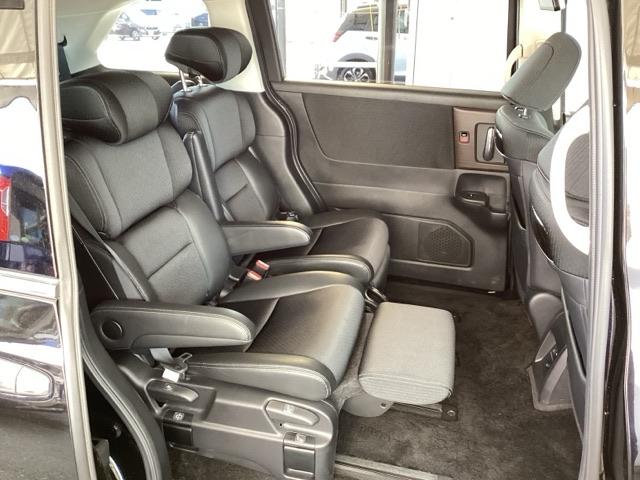 �Q��ڂ́A��肩���̂悤�ɕ�ݍ��ރv���~�A���N���[�h���V�[�g�ł��B�C���͂܂�Ńt�@�[�X�g�N���X�ł��B��؂Ȑl�ɓ��ʂȈ��炬�̂ЂƂƂ����ǂ����B