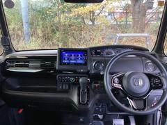 �ե���ȥ��饹���礭�����磻�ɤʻ볦�Ǳ�ž�⤷�䤹���ʤ�褦�ˡ��߷פ���Ƥ��ޤ��� 3