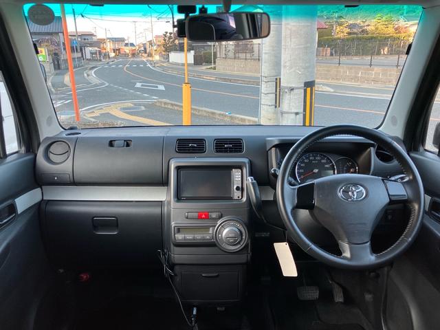 ピクシススペース カスタム　ＲＳ　ワンオーナー　ターボ　ＴＶ＆ナビ　フルセグ　ＥＴＣ　ドライブレコーダー　禁煙車　キーレスエントリー　スマートキー　エアバック　パワーステアリング　パワーウィンドウ　運転席エアバック　助手席エアバック（4枚目）