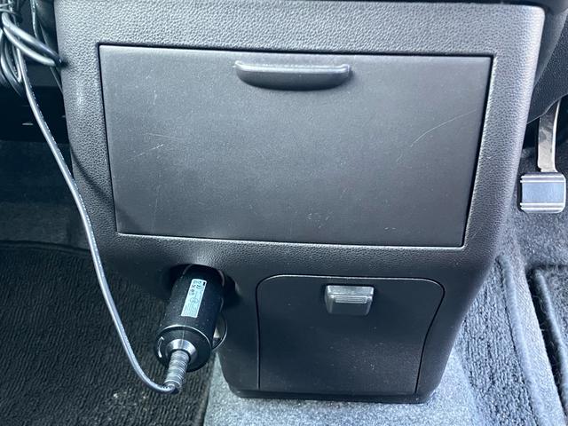 ピクシススペース カスタム　ＲＳ　ワンオーナー　ターボ　ＴＶ＆ナビ　フルセグ　ＥＴＣ　ドライブレコーダー　禁煙車　キーレスエントリー　スマートキー　エアバック　パワーステアリング　パワーウィンドウ　運転席エアバック　助手席エアバック（21枚目）