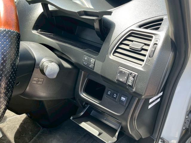 セレナ ハイウェイスター　Ｖセレクション　保証付　フルセグ　両側電動スライドドア　ＣＤ録音　ＤＶＤ再生　プッシュスタート　バックカメラ（15枚目）